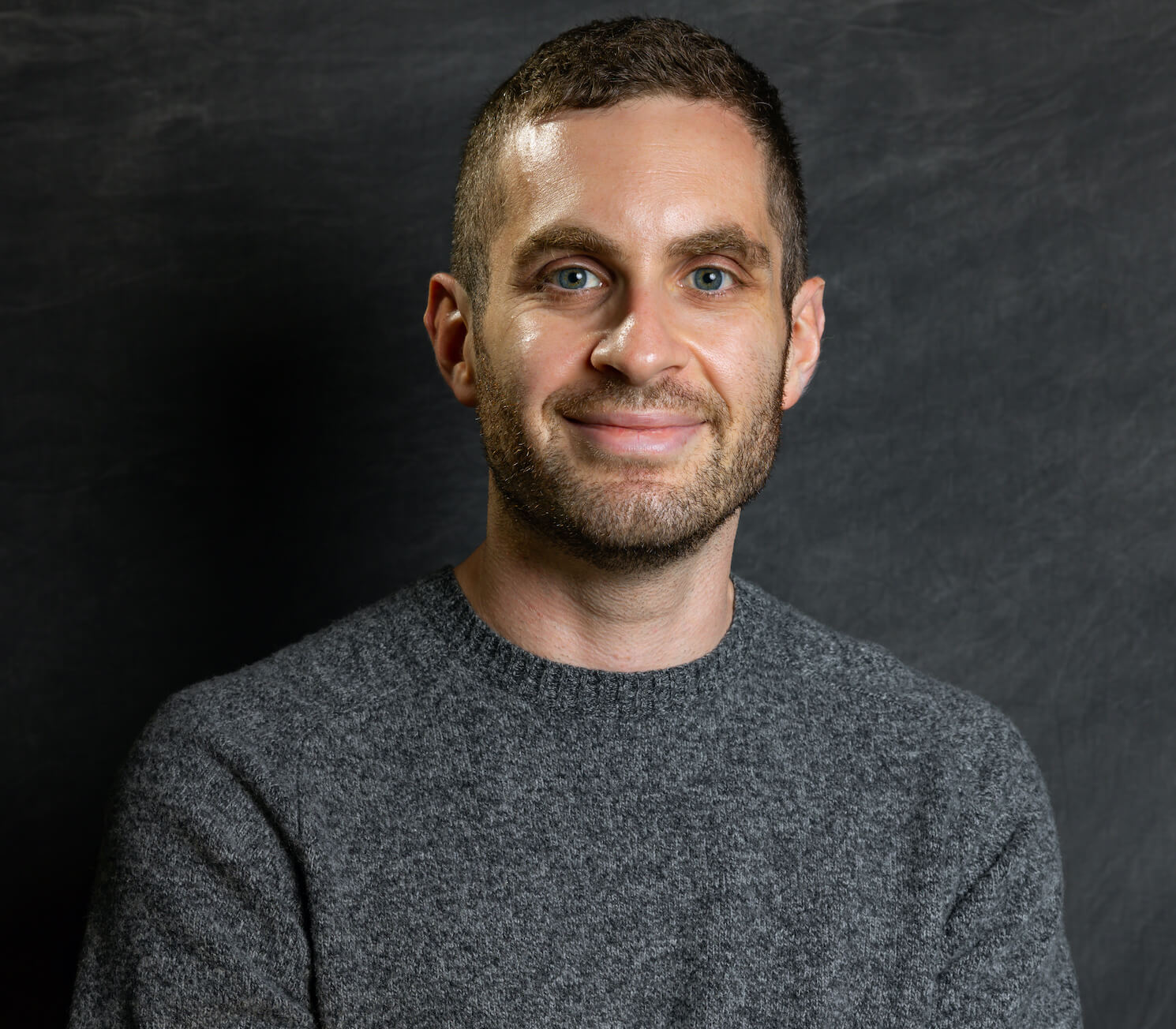 ethan schiff headshot